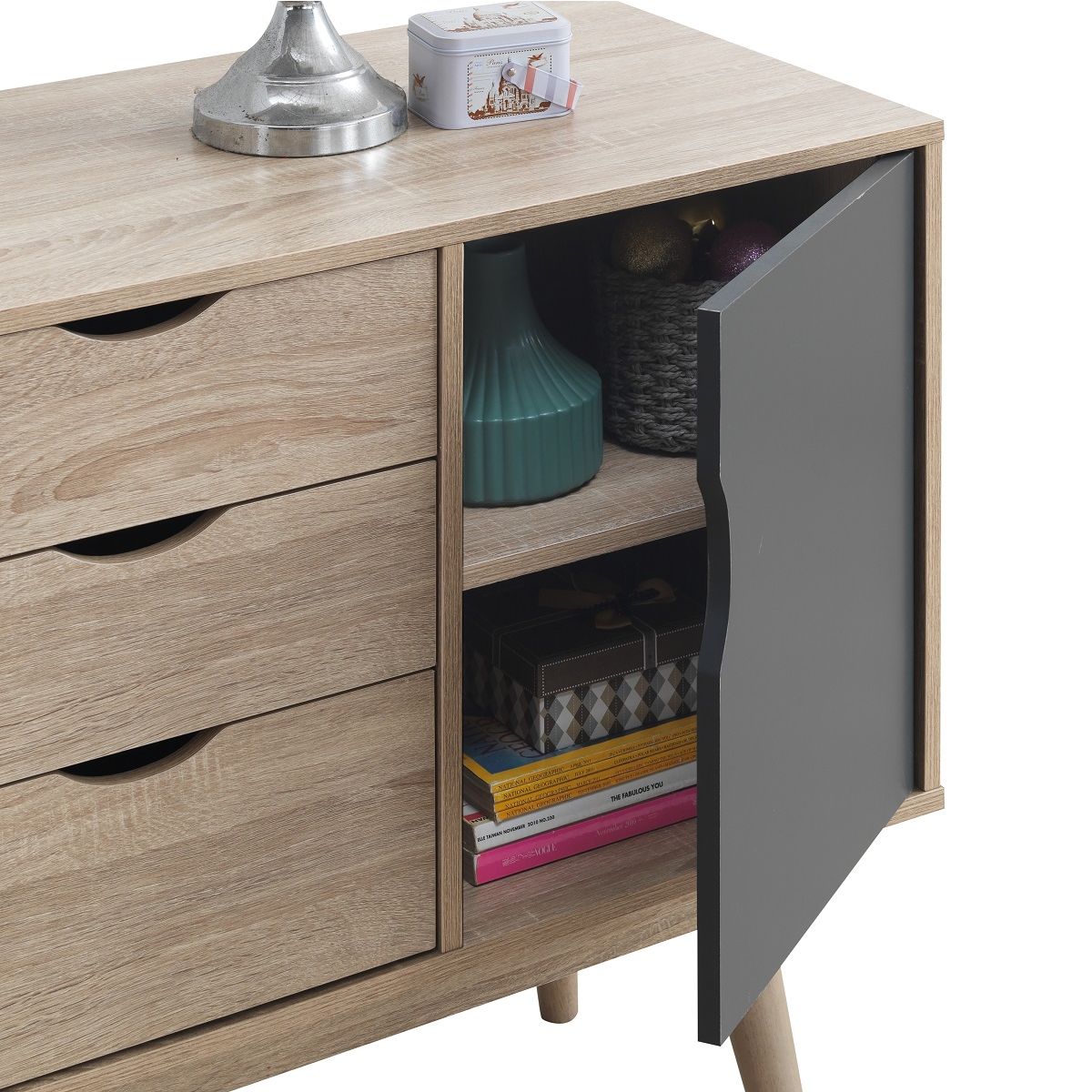 Oak Sideboard with 2 Doors and 3 Drawers